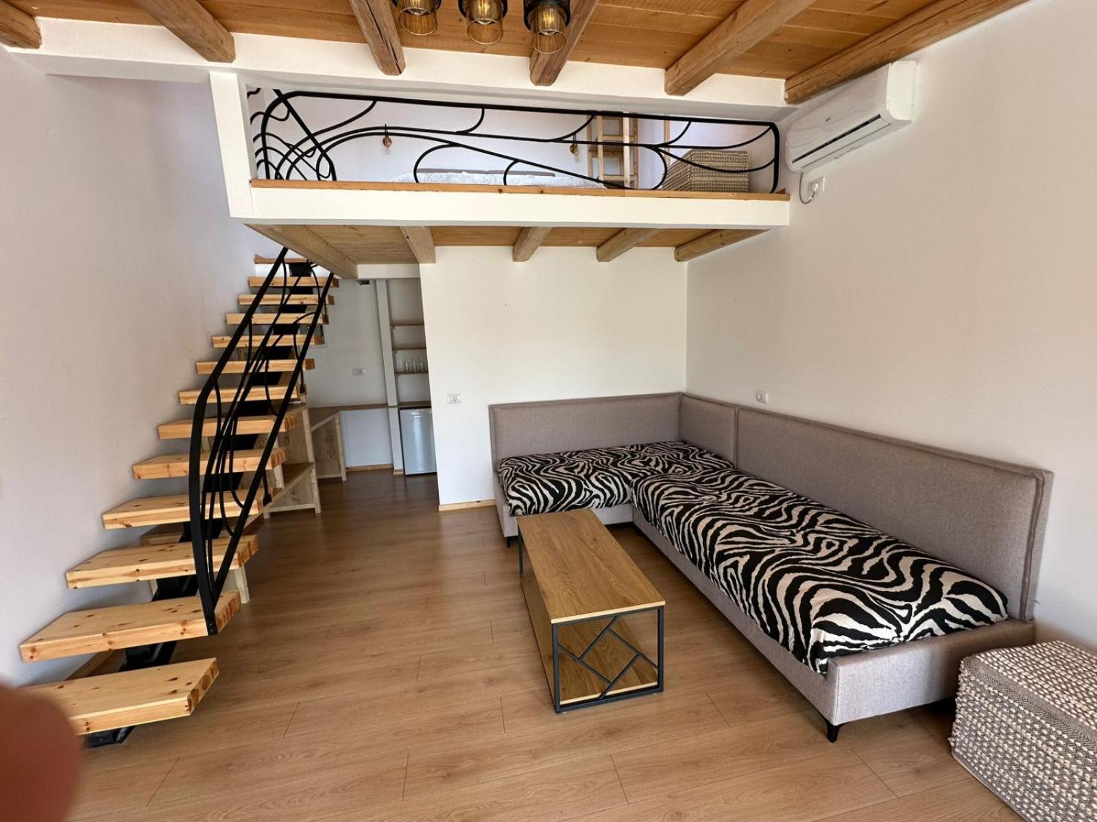 Vila Milo Himarë Exterior foto